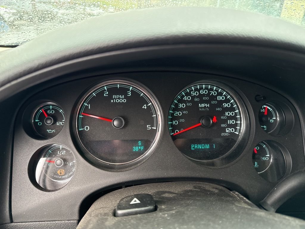 Used 2014 Gray GMC Denali image 1