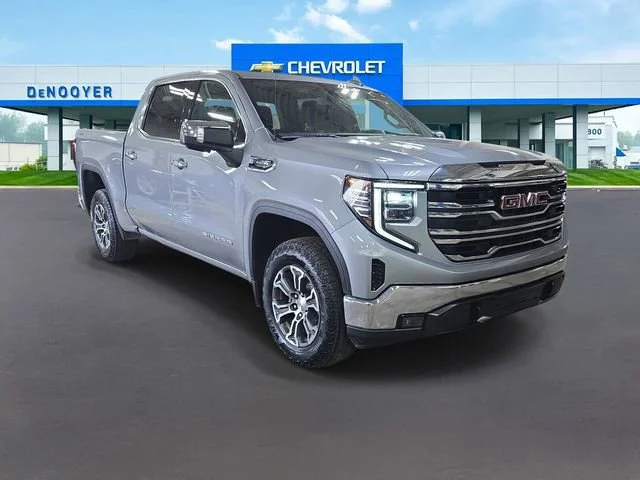 2024 GMC Sierra 1500 SLT - Photo 7