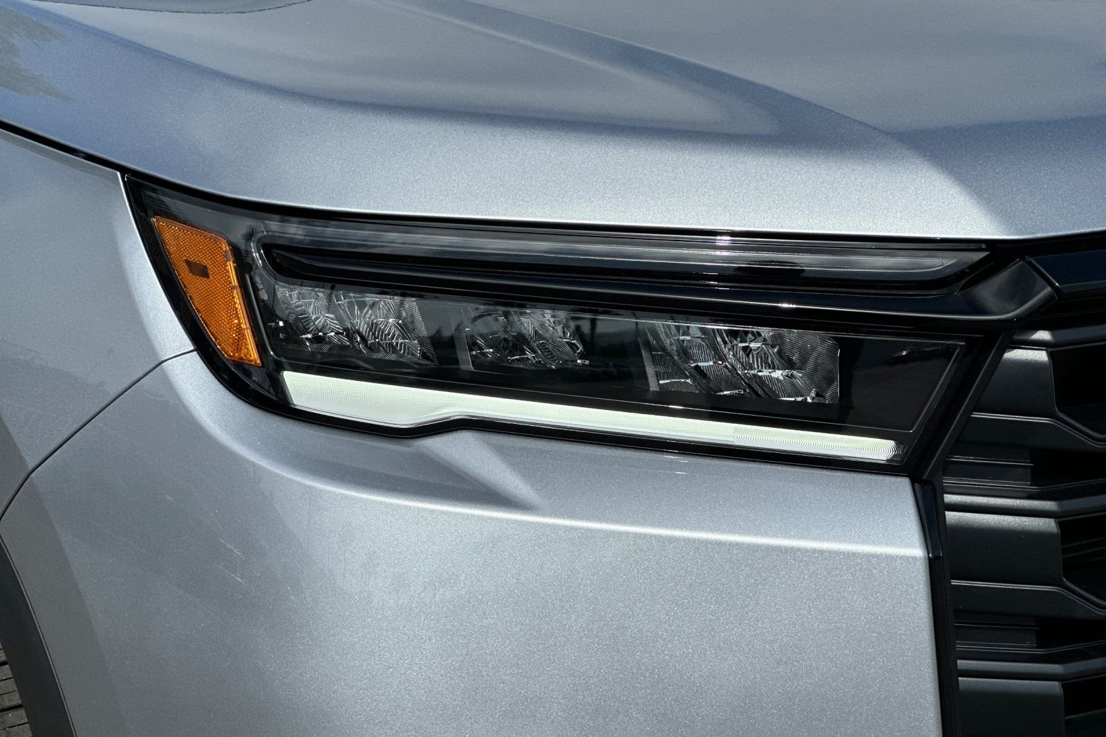 New 2026 Solar Silver Metallic Honda EX-L image 33