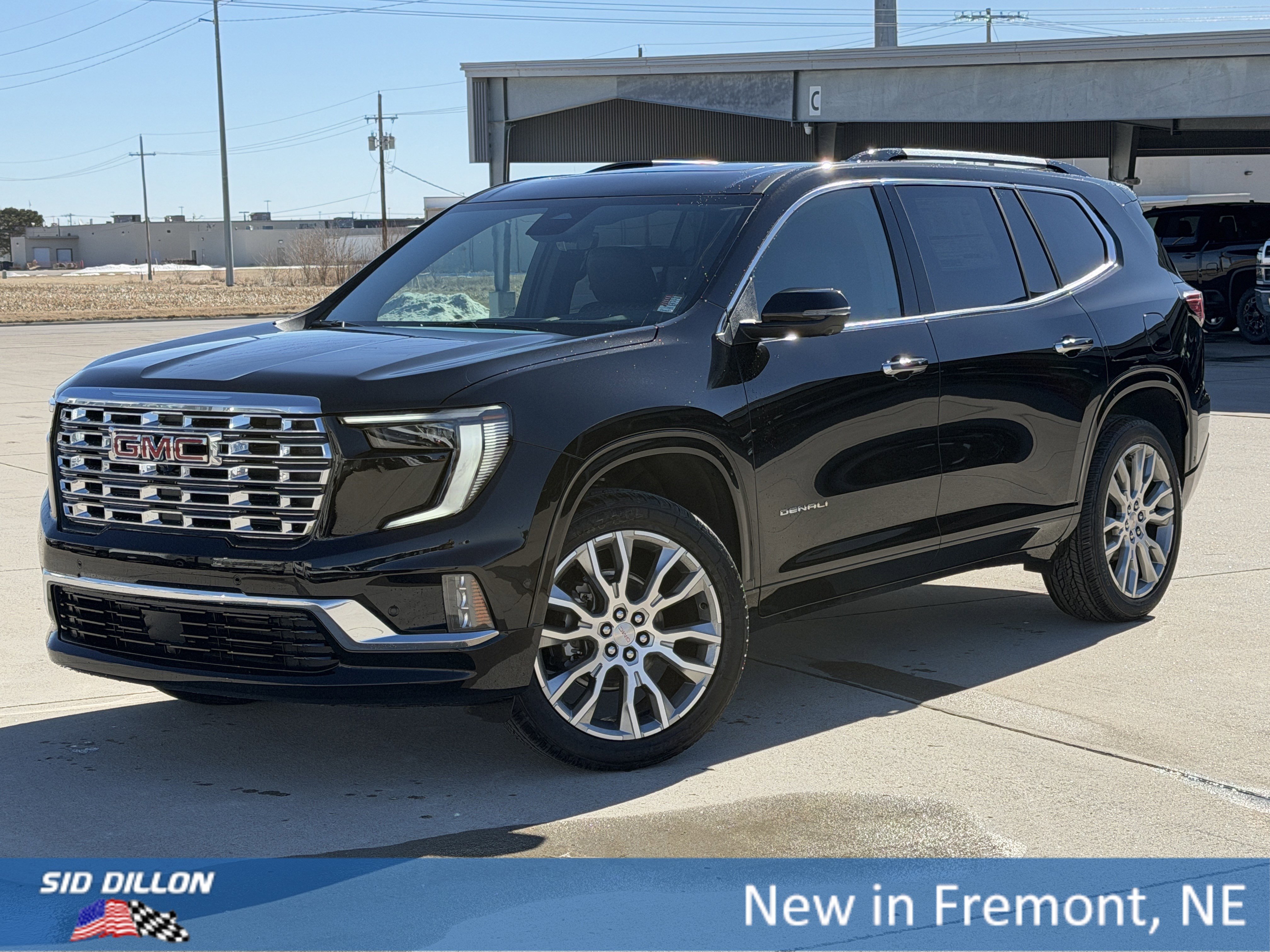 2026 GMC Acadia Denali AWD's photo