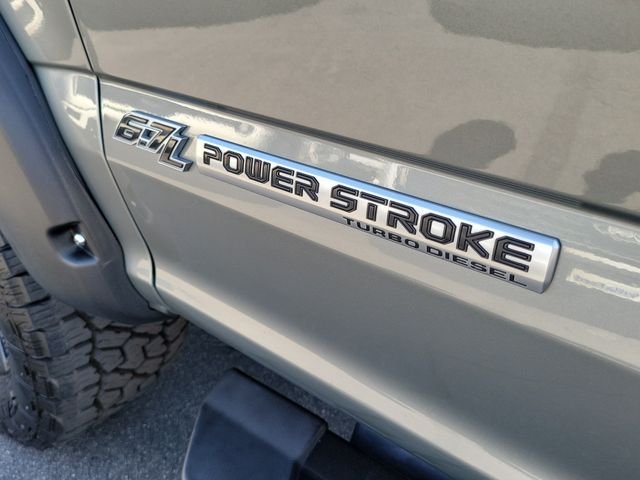 Certified Used 2019 Silver Spruce Ford Lariat image 29