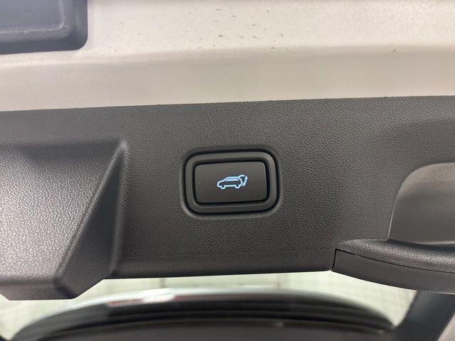 New 2026 Silver Hyundai SEL AWD image 27