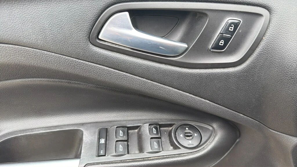 Used 2014 Oxford White Ford SE image 22
