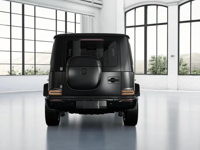 New 2027 MANUFAKTUR Night Black Magno Mercedes-Benz G 580 image 24