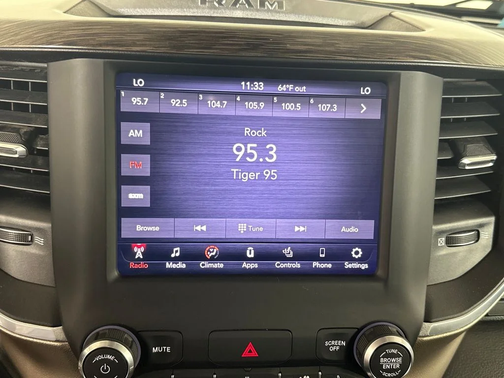Used 2020 Delmonico Red Pearl Ram Laramie image 21