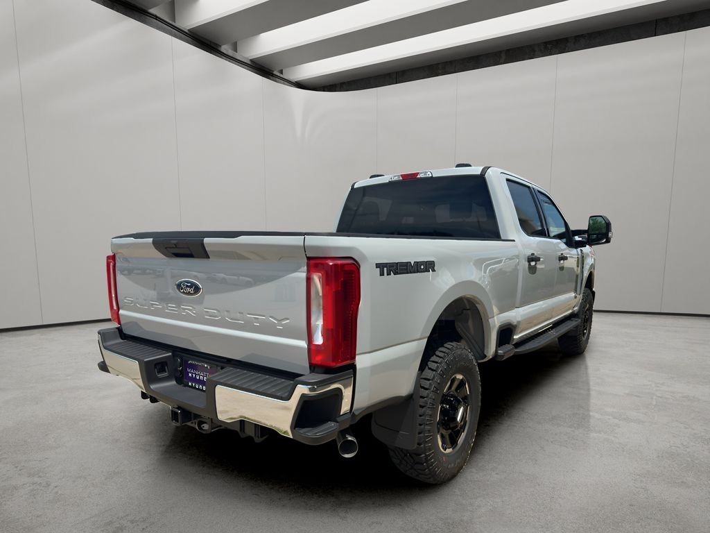 New 2026 Avalanche Ford F-250® XLT image 5