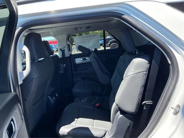 New 2026 Star White Metallic Tri-Coat Ford Active image 34
