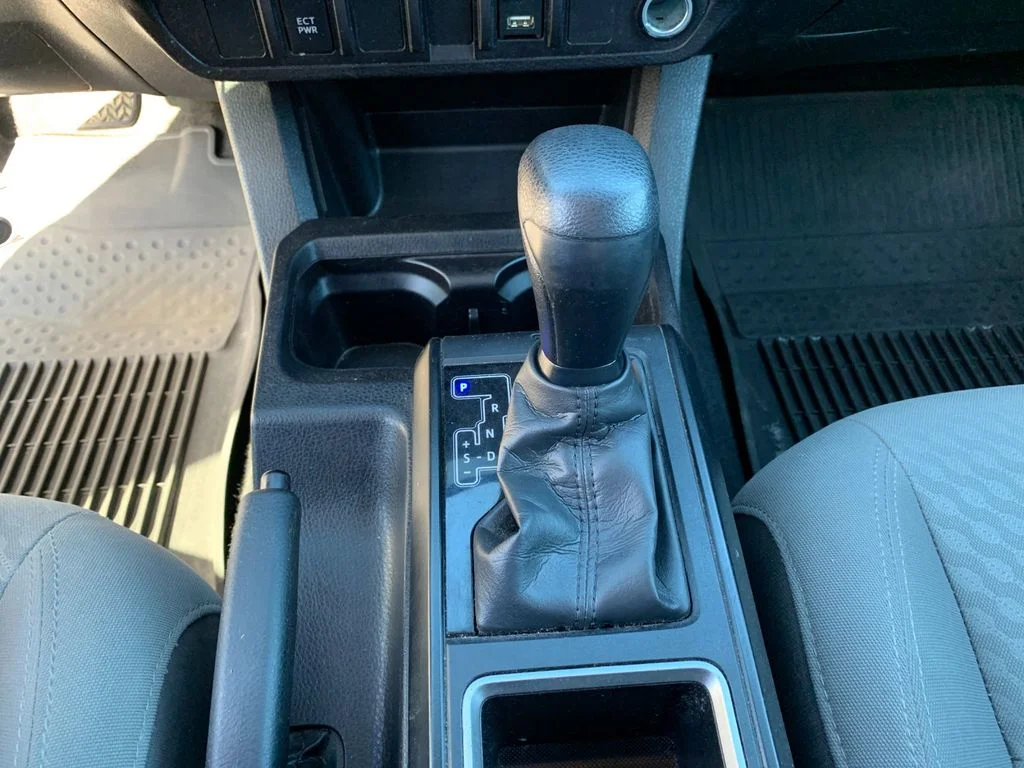Used 2023 White Toyota SR image 25
