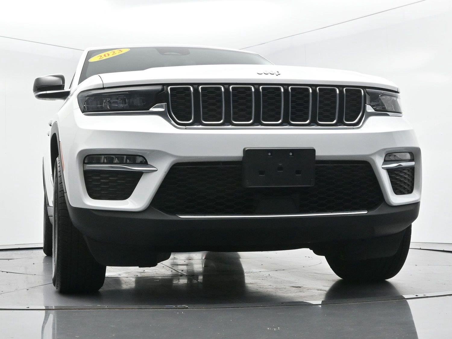 Used 2023 White Jeep Limited image 46