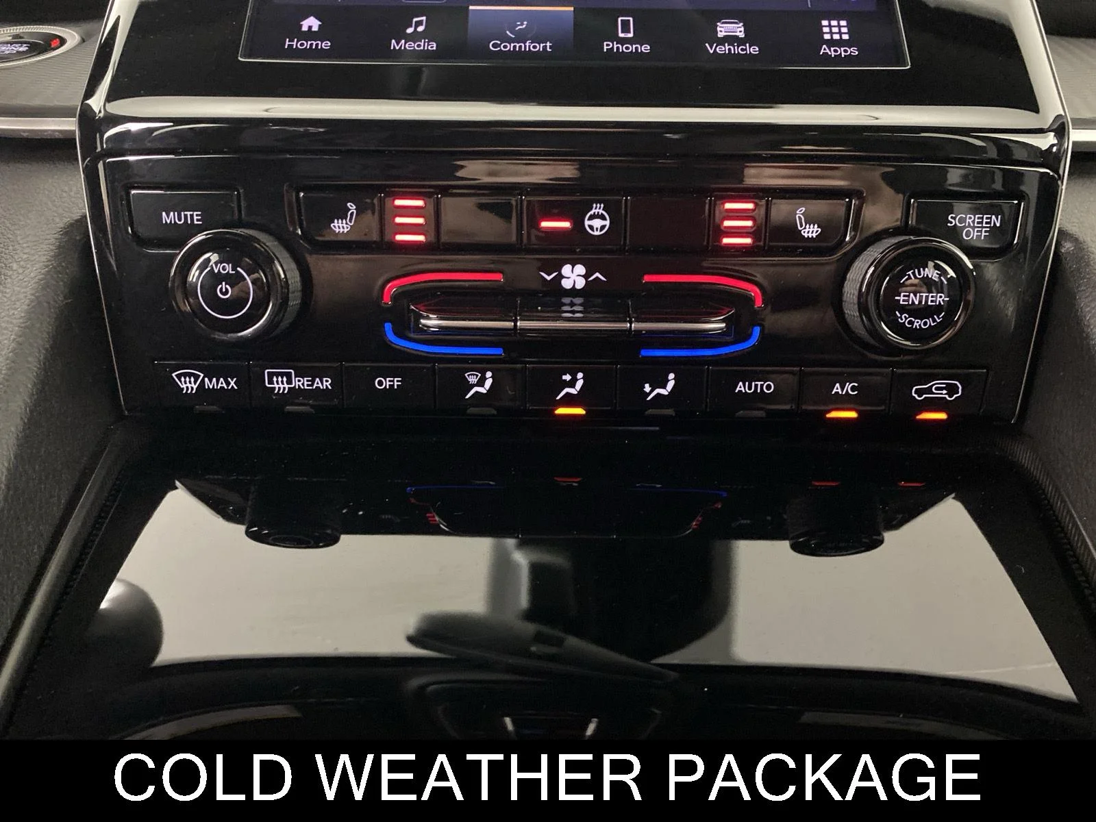 Used 2024 Diamond Black Crystal Pearlcoat Jeep Altitude image 2