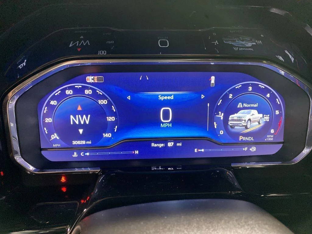 Used 2024 Lakeshore Blue Chevrolet LT image 22