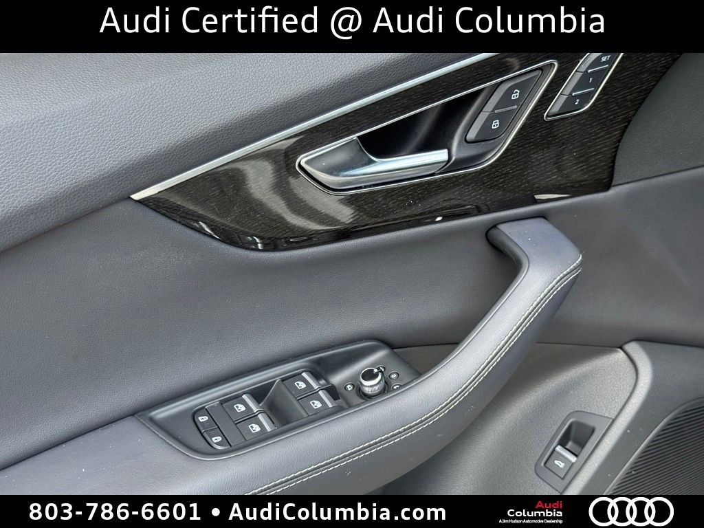Used 2025  Audi 55 Premium Plus image 21