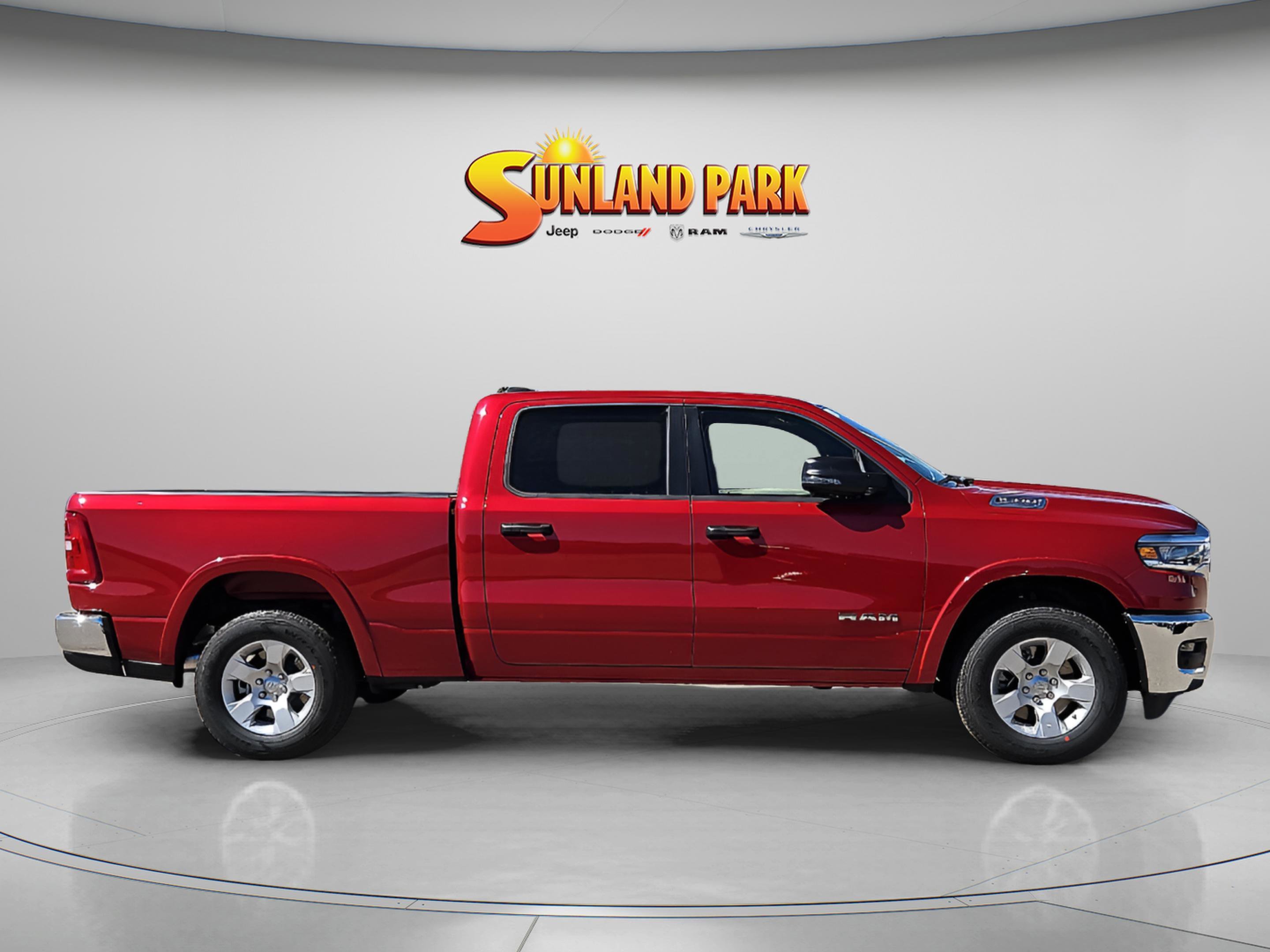 New 2026 Molten Red Pearl-Coat Exterior Paint RAM Lone Star image 6