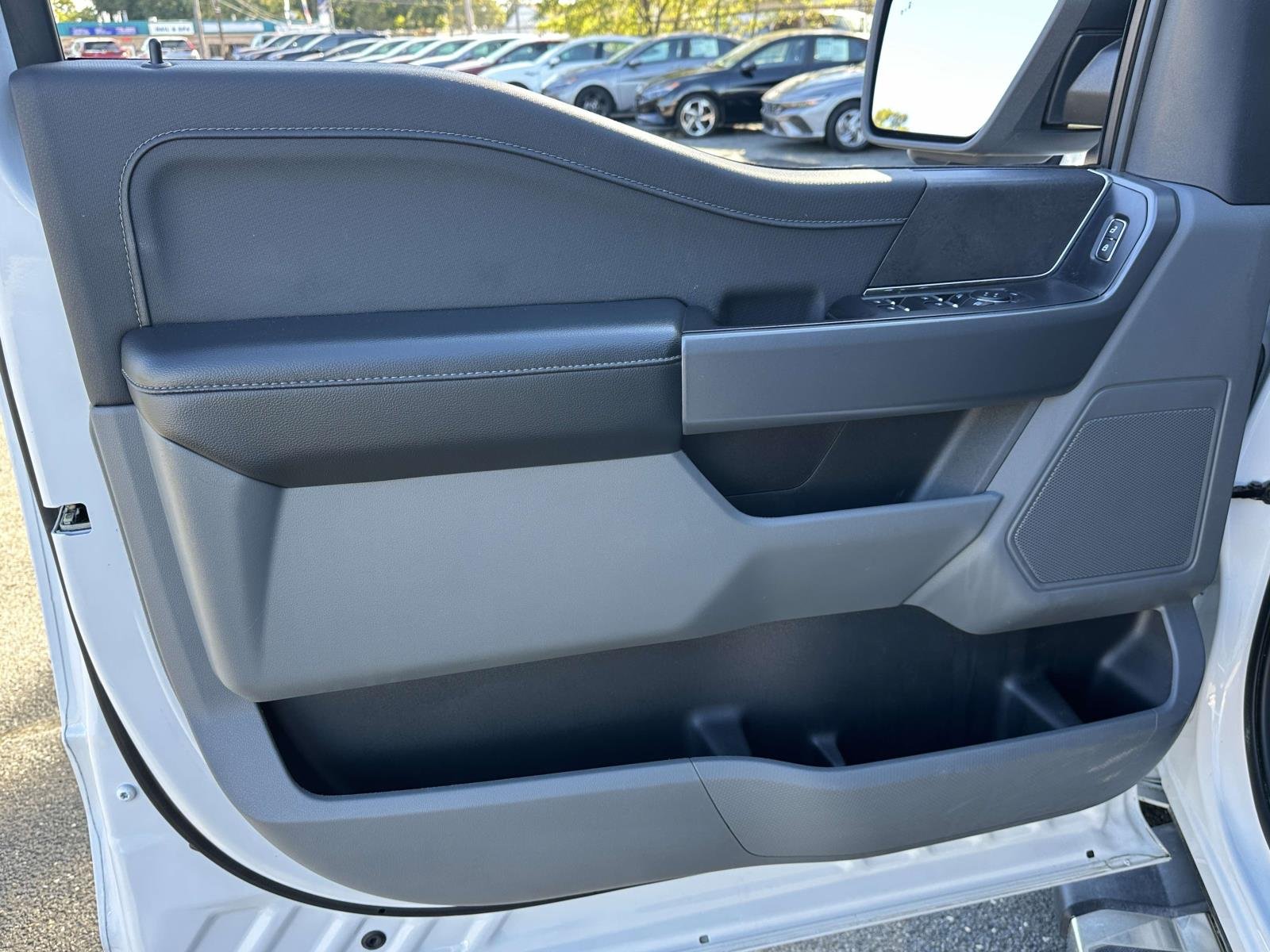 Used 2024 White Ford XLT image 22