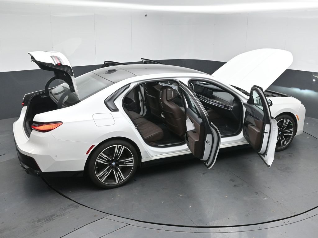 2023 BMW 760I - Image 57