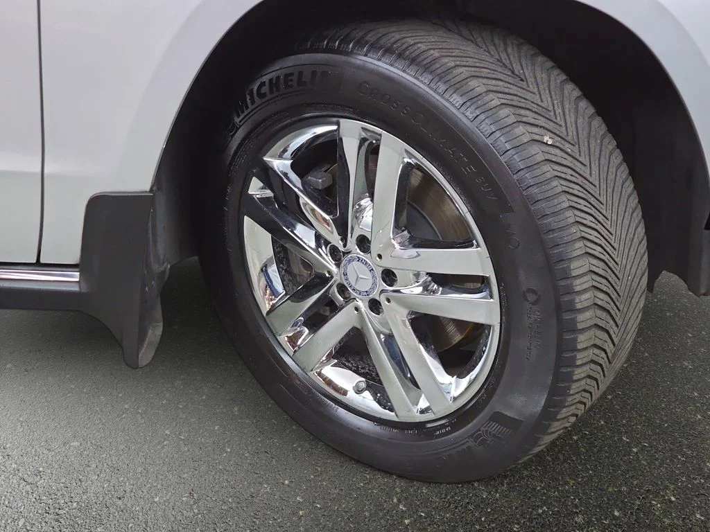 Used 2014 Iridium Silver Metallic Mercedes-Benz GL 450 image 34