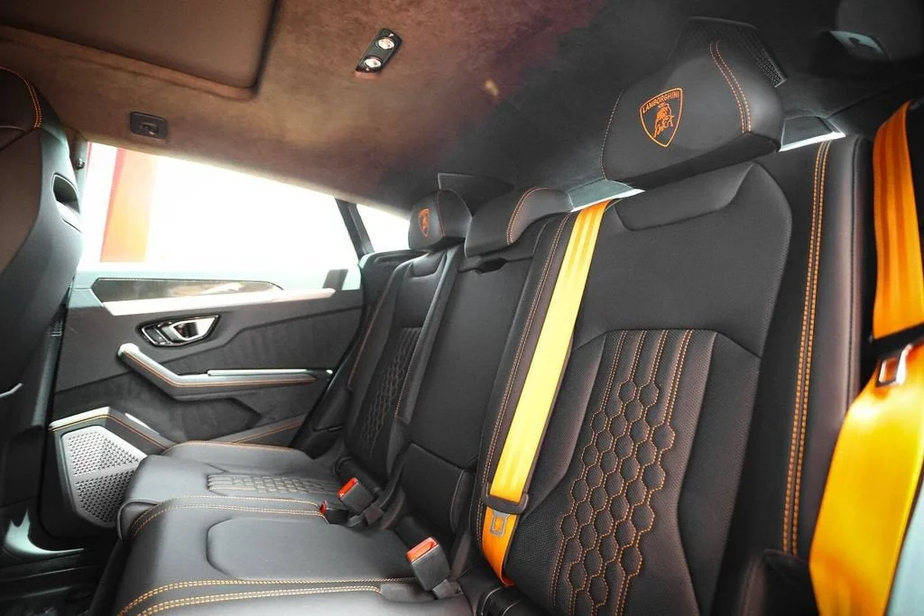 Used 2026 Verde Gea Lucido Metallic Lamborghini SE image 51