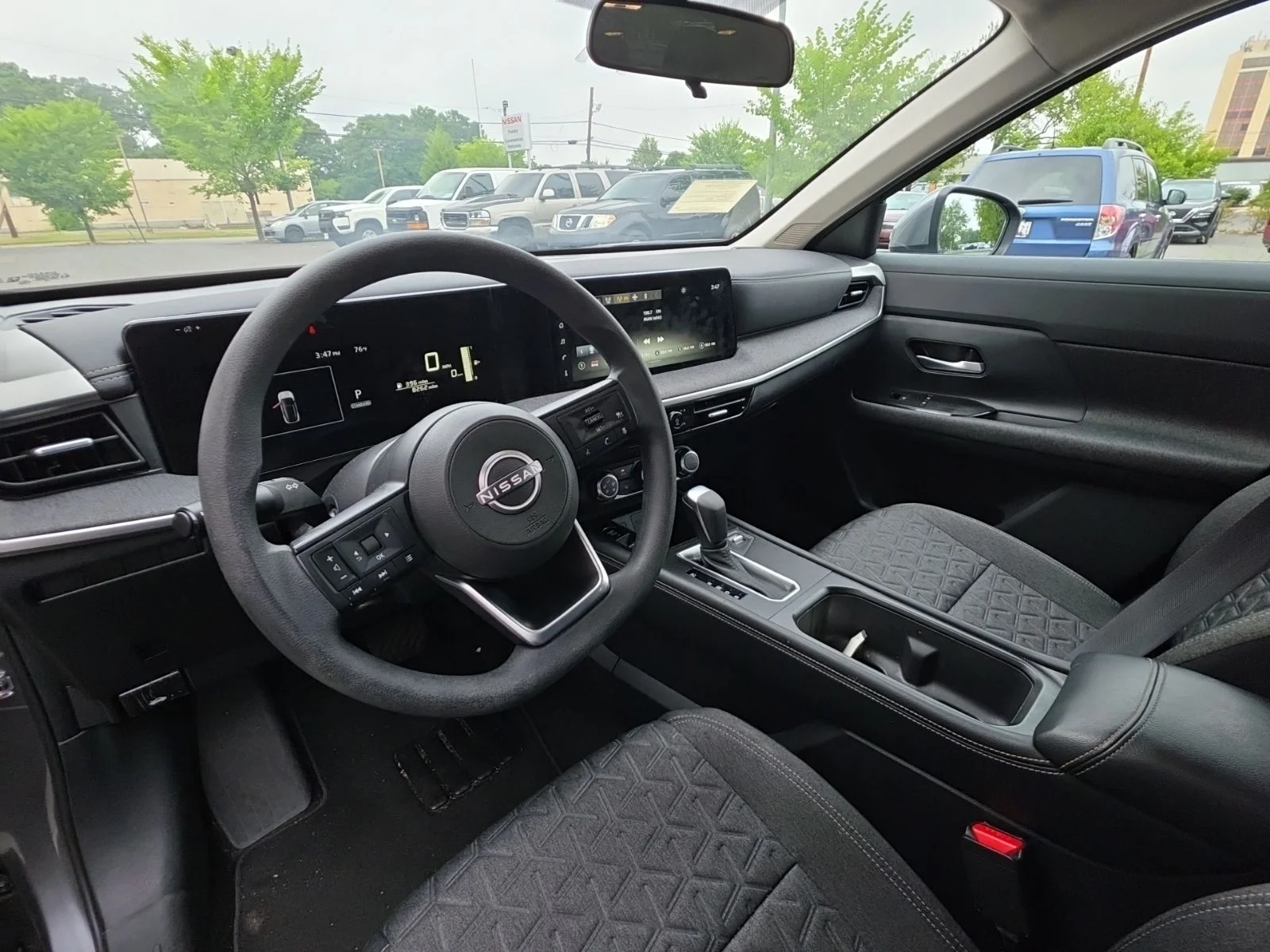 Used 2025 Gray Nissan SV image 19