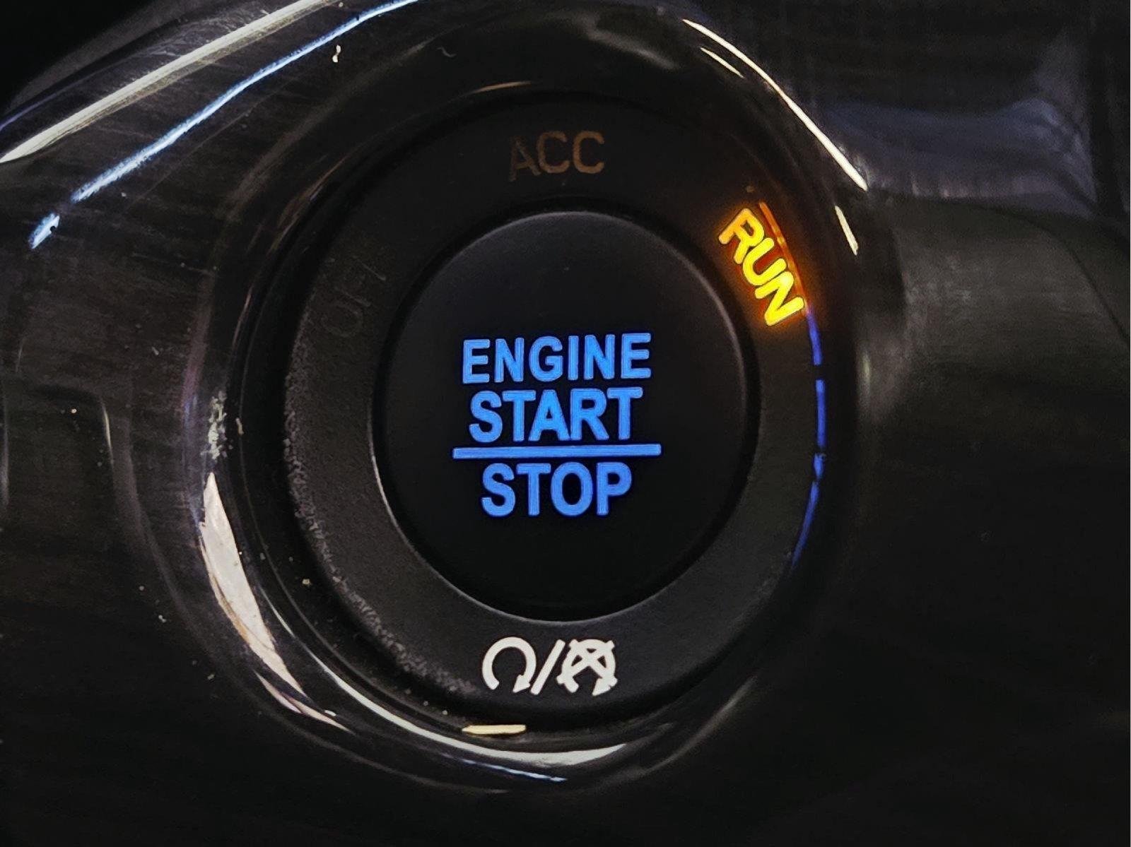 Used 2019 Diamond Black Jeep Overland image 41