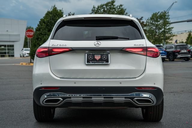Used 2023 Polar White Mercedes-Benz GLC 300 image 6