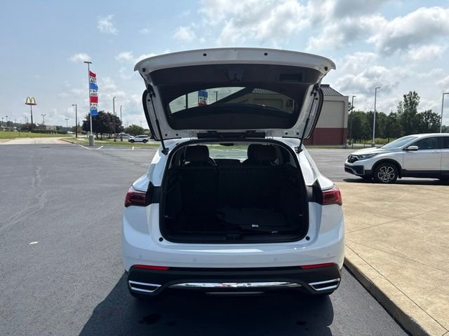 Used 2025 White Buick Preferred image 11