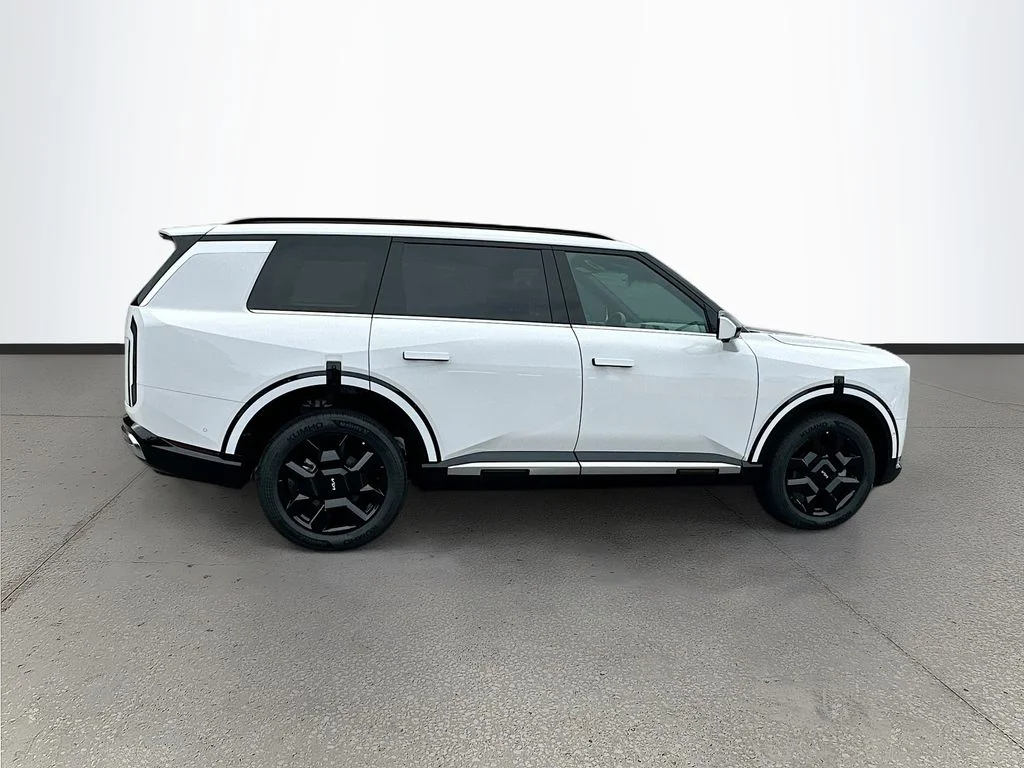 New 2027 White Kia SX image 8