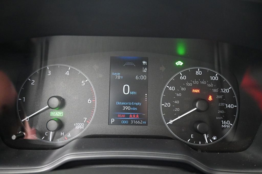 Used 2024 White Toyota LE image 19