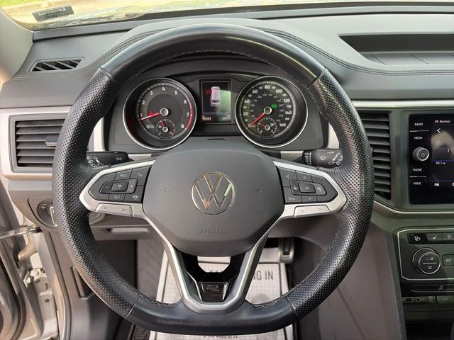 Used 2021 Silver Volkswagen 3.6L V6 SE w/Technology R-Line image 13