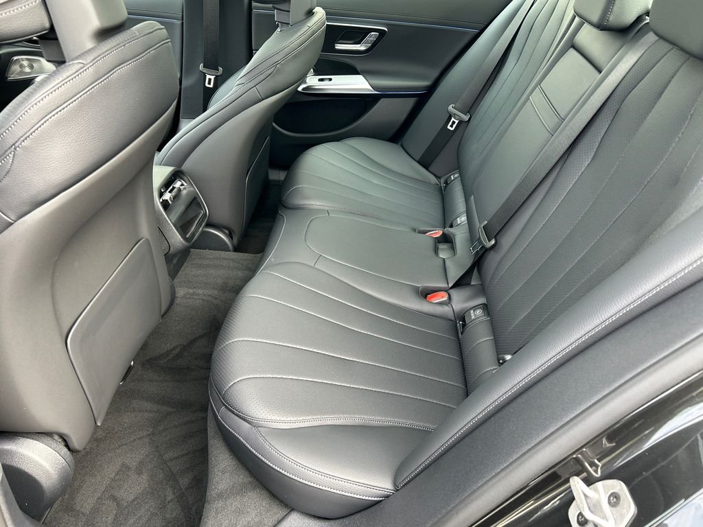 New 2026 Graphite Grey Metallic Mercedes-Benz E 450 image 26