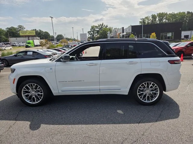 Used 2023 White Jeep Summit 4xe image 4