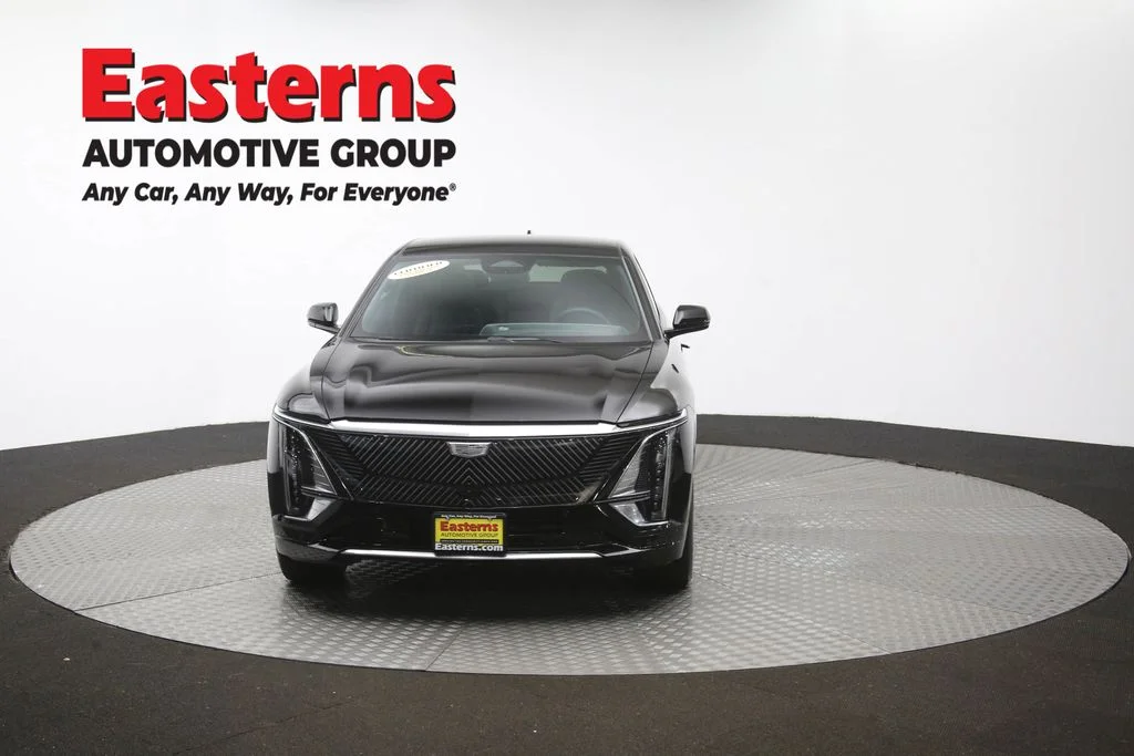 Used 2025 Black Cadillac Luxury image 54