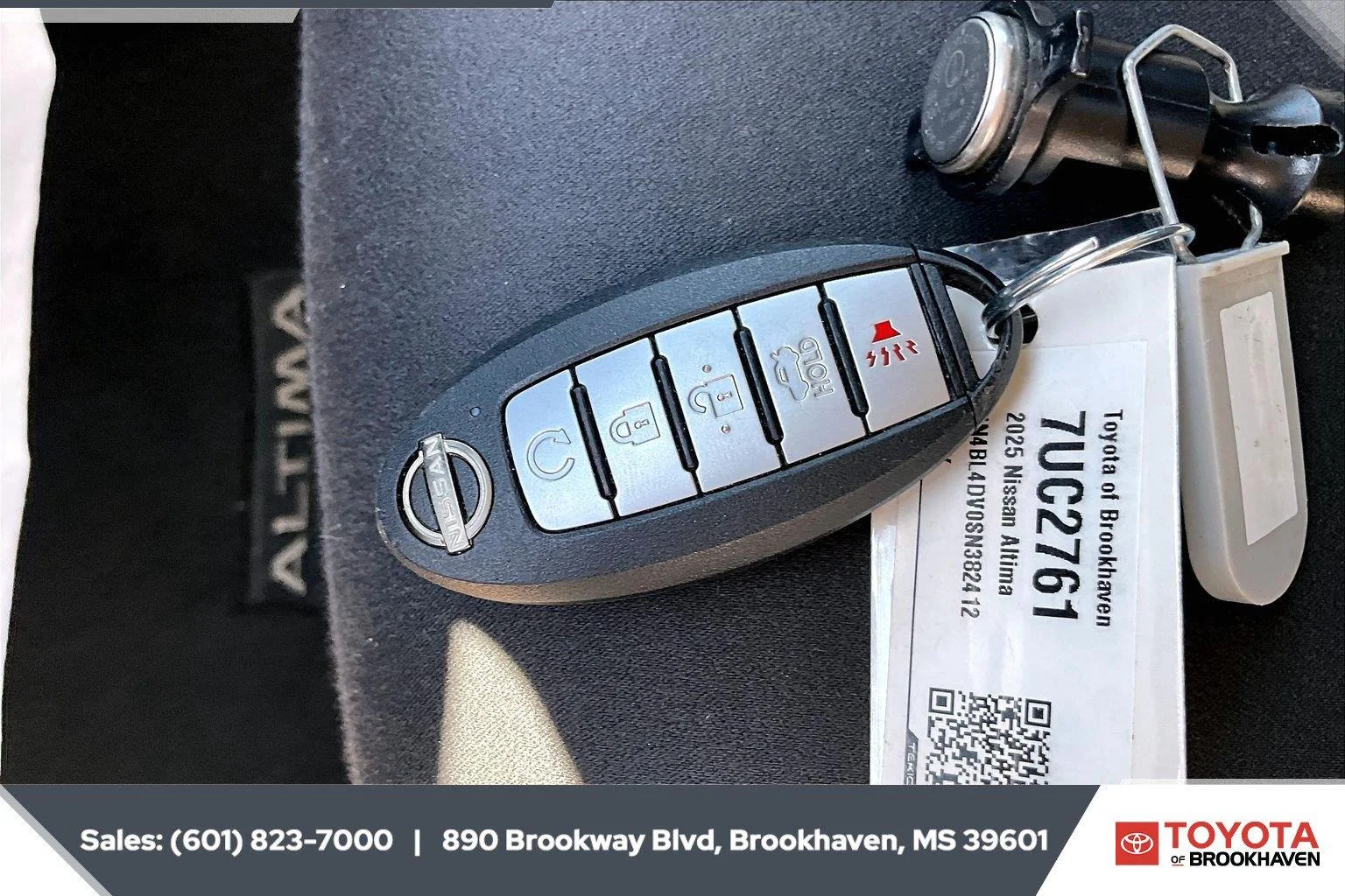 Used 2025 Gun Metallic Nissan SV image 9