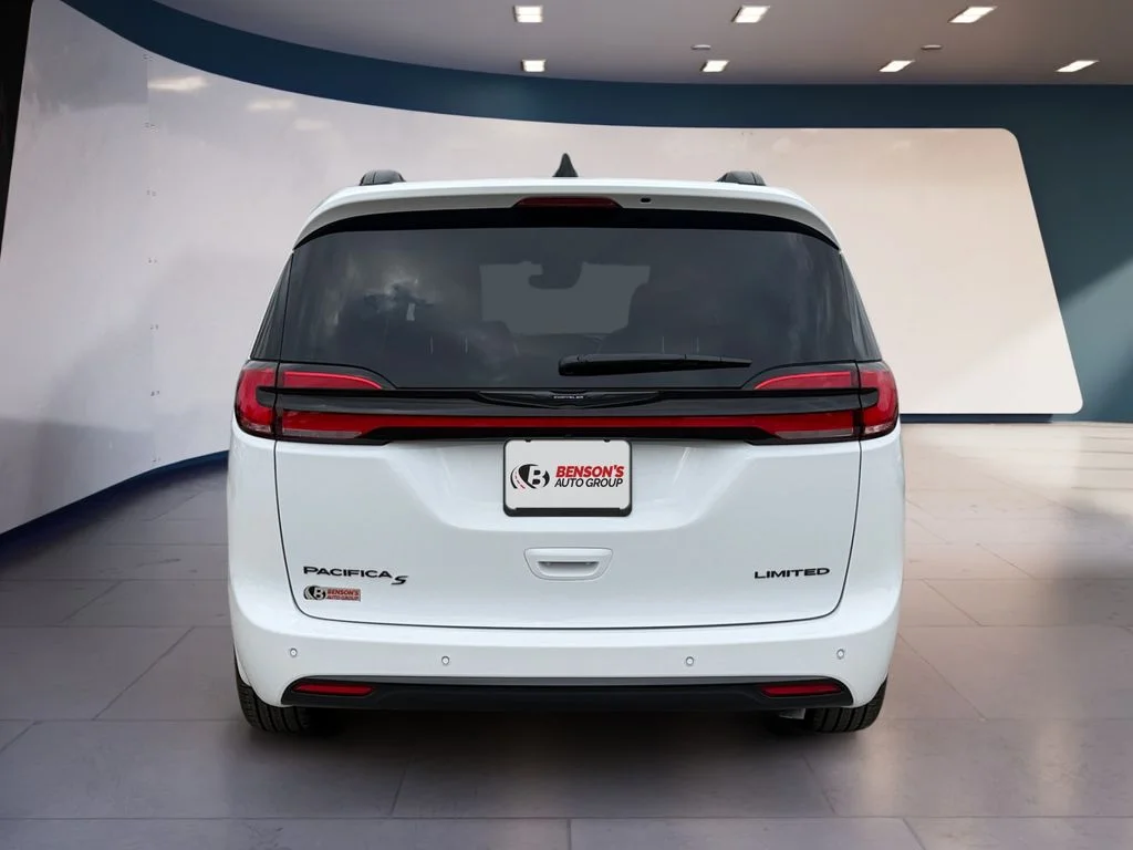 New 2026 White Chrysler Limited image 4