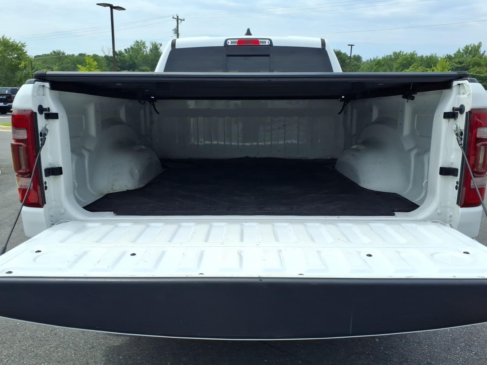 Used 2022 Bright White Clearcoat Ram Laramie image 32