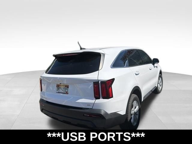 Used 2023 White Kia LX image 3