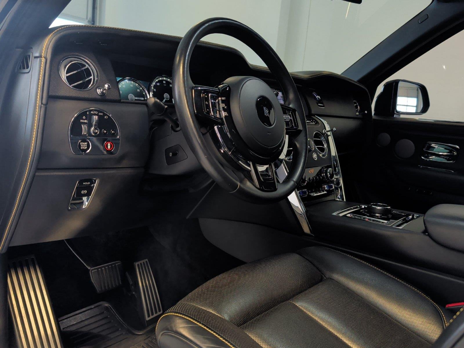 Used 2021 BLACK ROLLS ROYCE BASE image 15