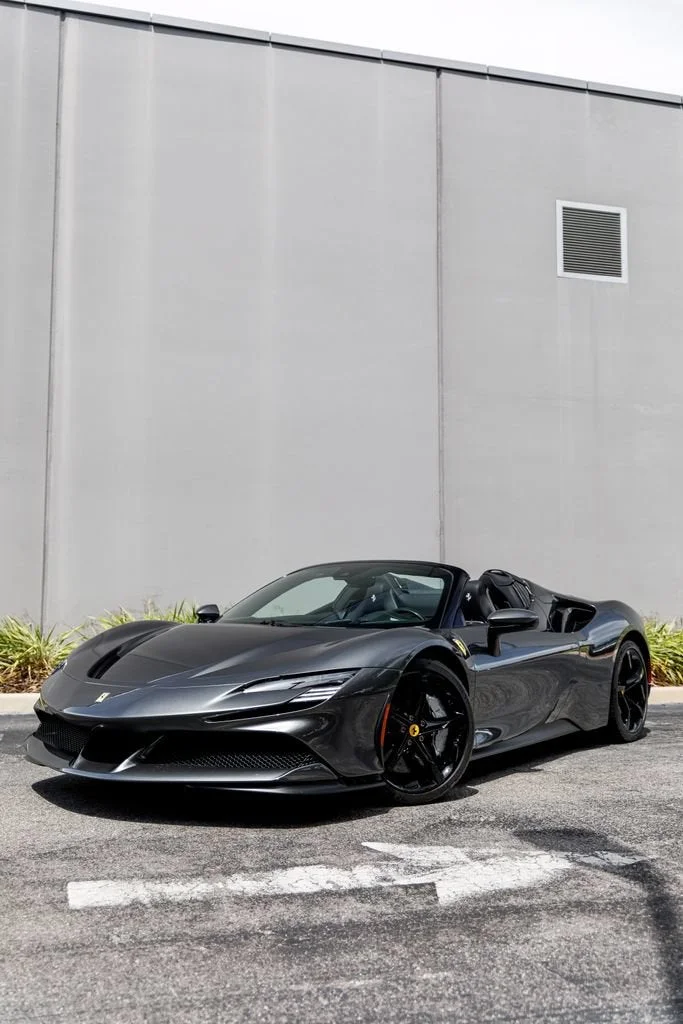 Used 2024 Grigio Silverstone Ferrari  image 47