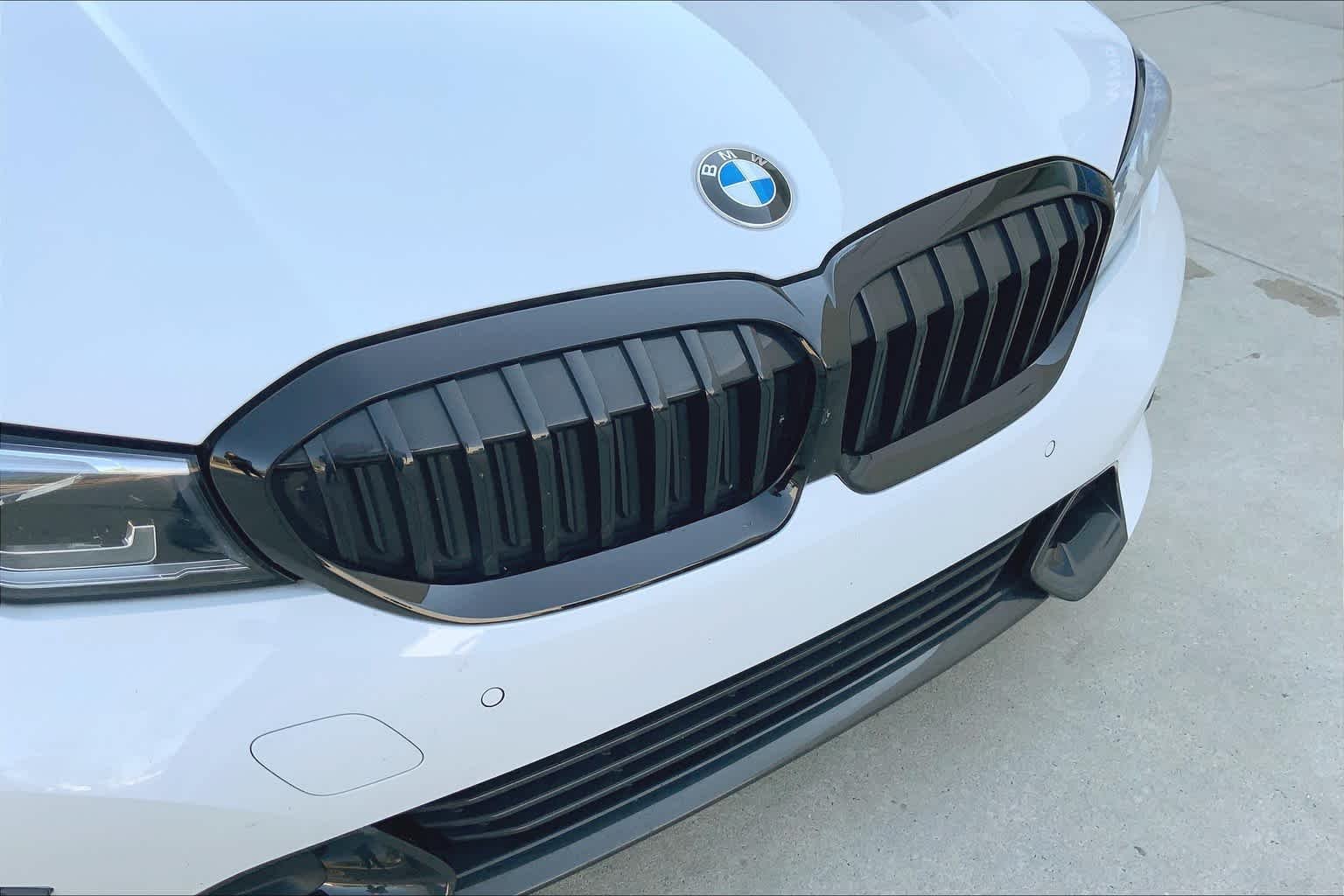 Used 2020 Alpine White BMW 330i xDrive image 31
