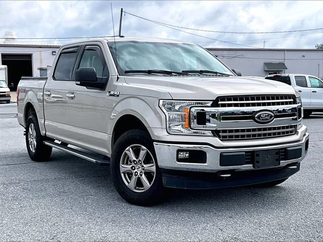 Used 2018 White Gold Ford XL image 1