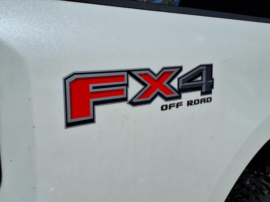 New 2026 Star White Metallic Tri-Coat Ford F-350® Platinum® image 10