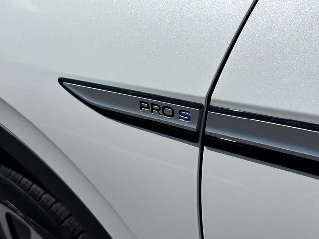 Certified Used 2023 Opal White Volkswagen Pro S Plus image 13