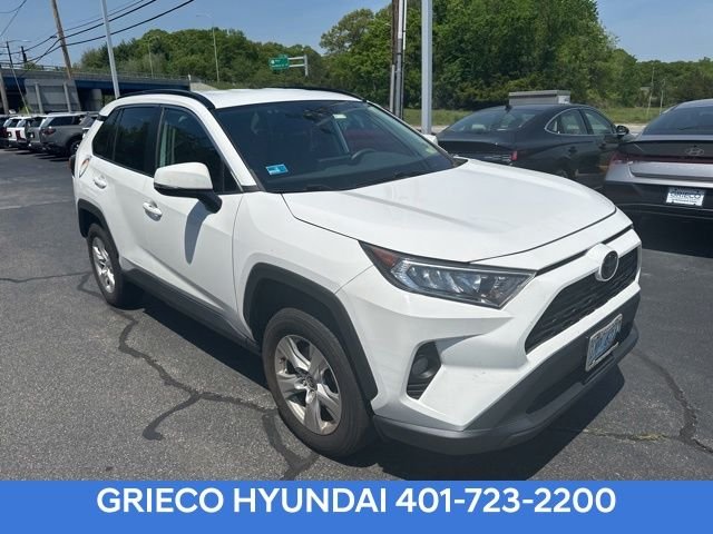2021 Toyota RAV4 XLE AWD's photo