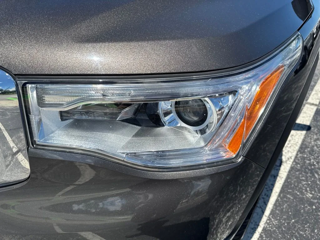 Used 2019 Gray GMC SLE-1 image 46