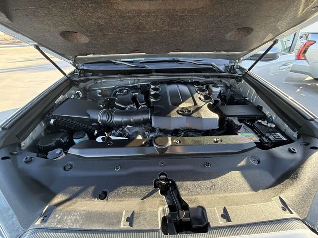 2022 Toyota 4Runner SR5 - Photo 34