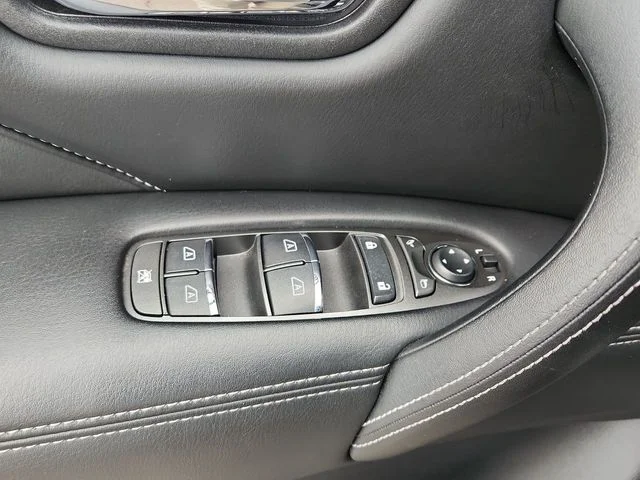 Certified Used 2024 Anthracite Gray INFINITI LUXE image 12