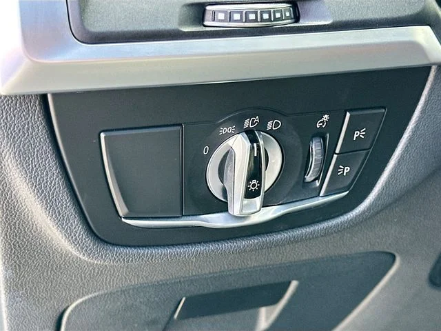Used 2022 Gray BMW M image 10