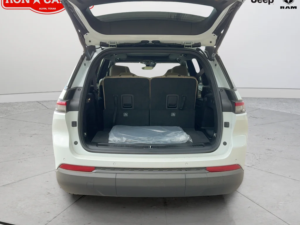 New 2026 Bright White Clearcoat Jeep Limited image 21