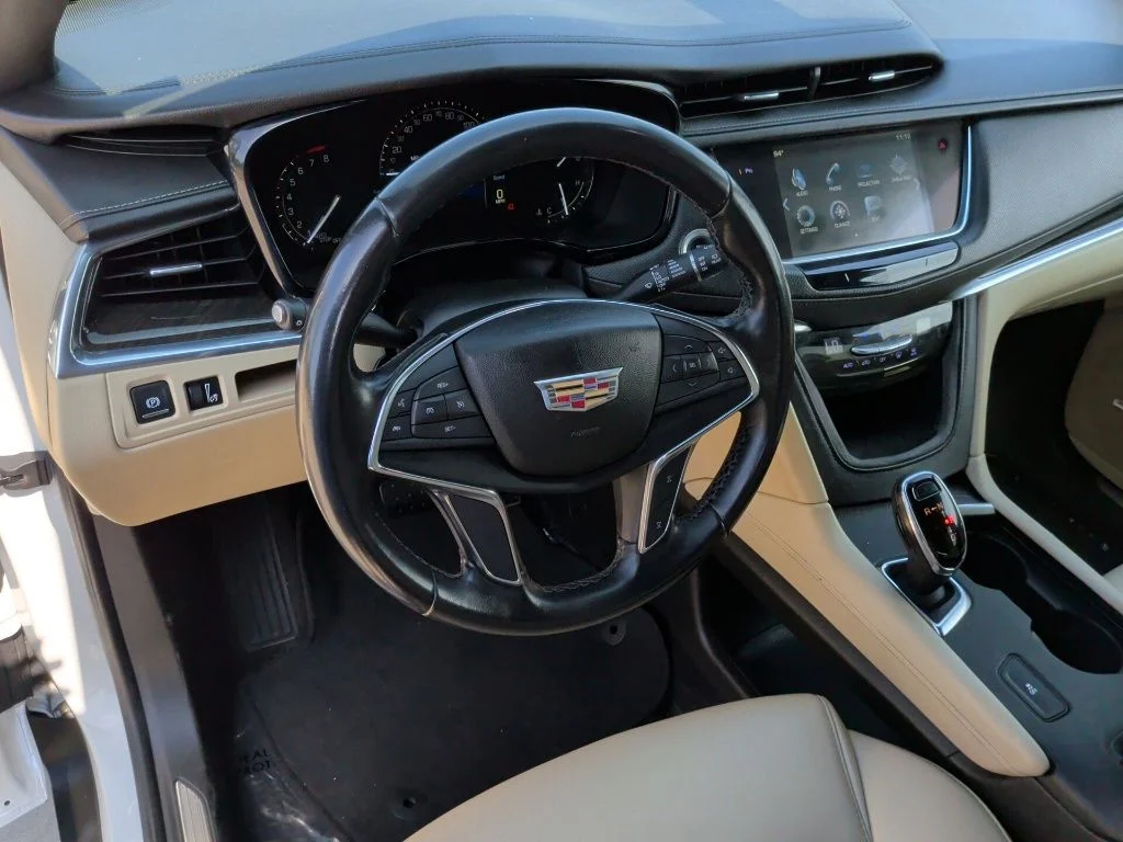 Used 2019 White Cadillac Base image 14