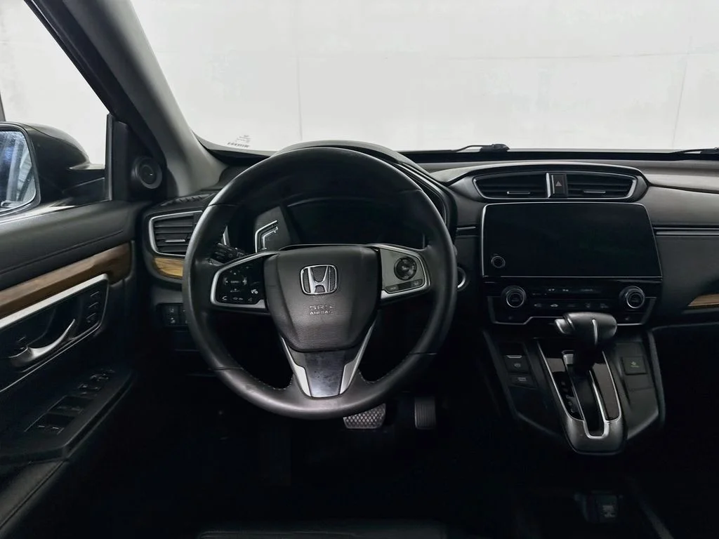 Used 2019 Modern Steel Metallic Honda Touring image 23