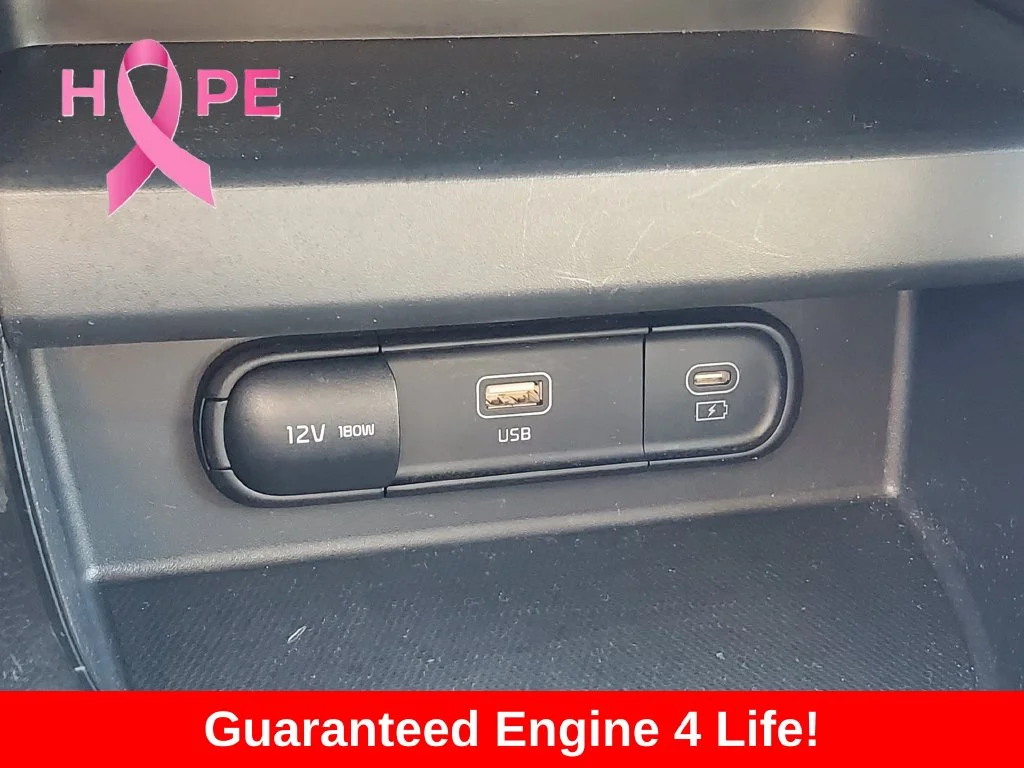 Used 2025 White Kia S image 19